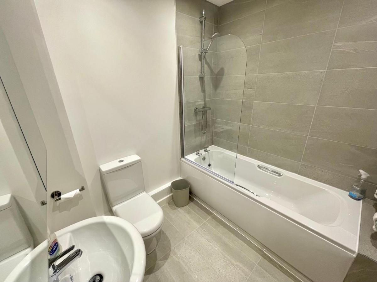 Garden View - 2 Bedroom Bungalow York Bagian luar foto